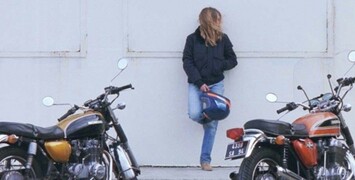 Belle Épine : des filles et des motos