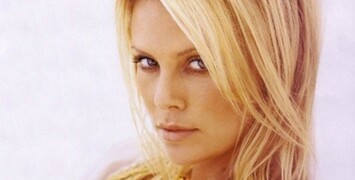 Charlize Theron jouera dans Hoover, le biopic réalisé par Clint Eastwood