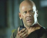 Bruce Willis dans Five Against A Bullet