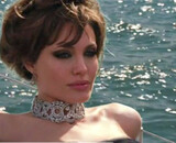 Angelina Jolie pourrait adapter le livre érotique Fifty Shades of Grey