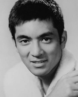 Yūzō Kayama